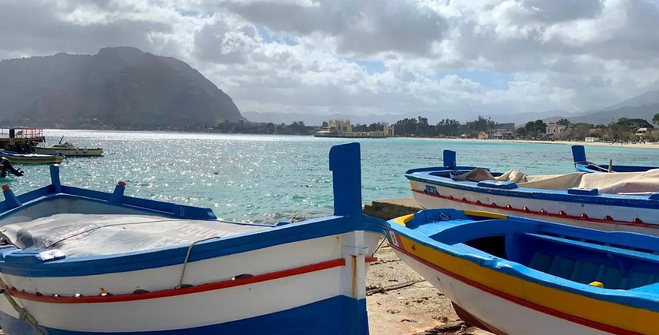 Villa Amalia Mondello Italia
